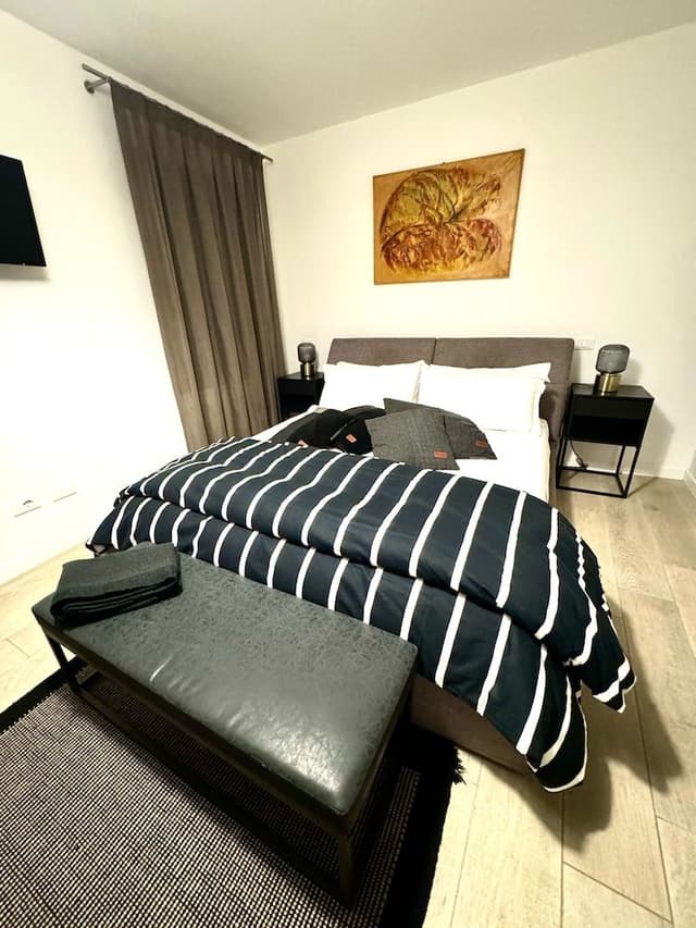 Deluxe Double Room, Canal View