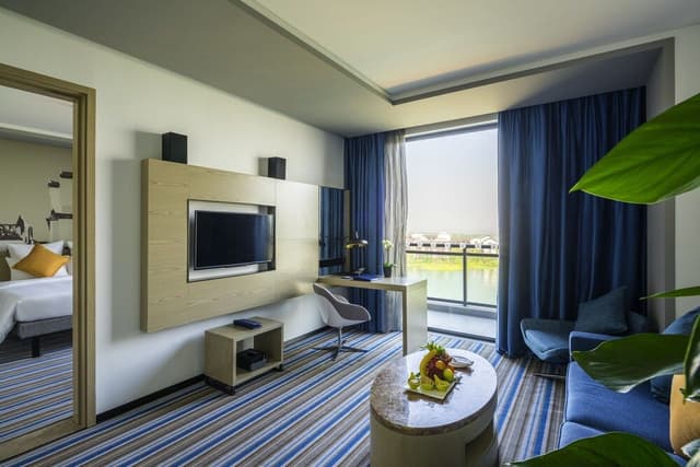 Deluxe Suite, 1 King Bed