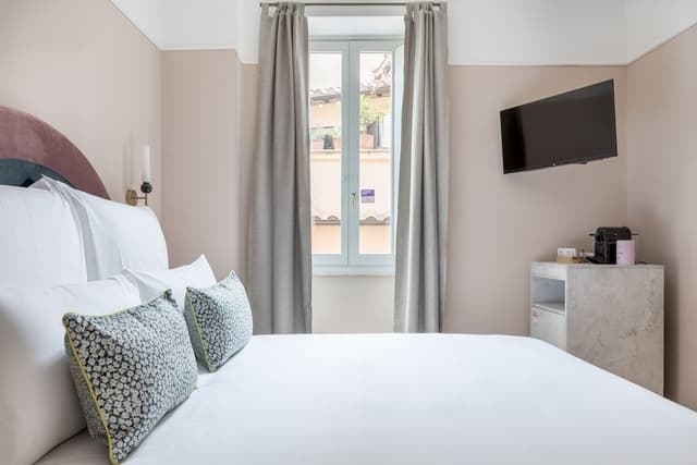 Connecting, Two Bedrooms, One Bathroom