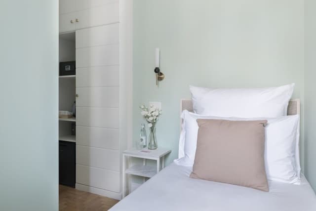 Small Room - Single Bed