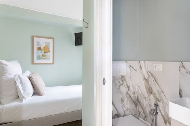 Small Room - Single Bed