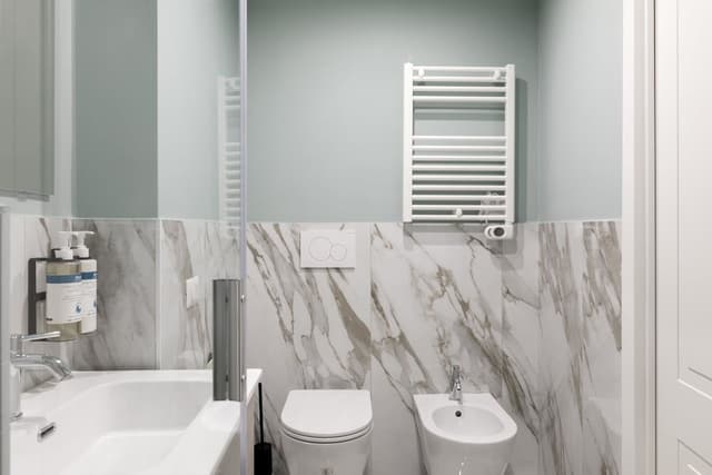 Connecting, Two Bedrooms, One Bathroom