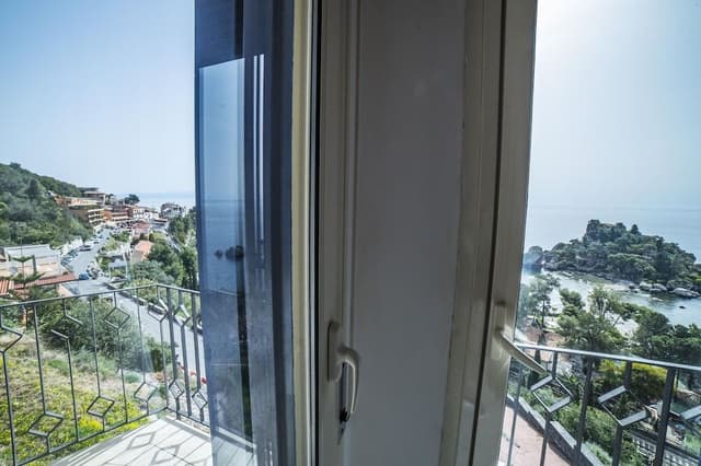 Standard Triple Room, Sea View