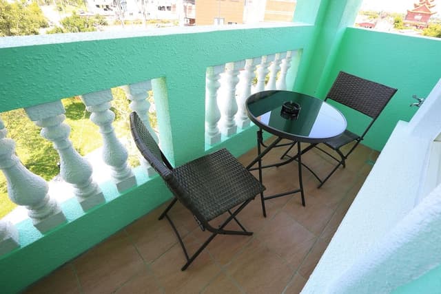 Family Suite, 2 Queen Beds, Non Smoking (311,312,313,315)