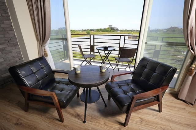 Deluxe Double Room, Non Smoking (101)