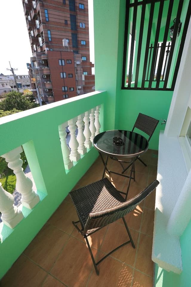 Family Suite, 2 Queen Beds, Non Smoking (311,312,313,315)