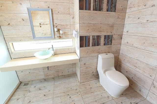 Deluxe Double Room, Non Smoking (101)