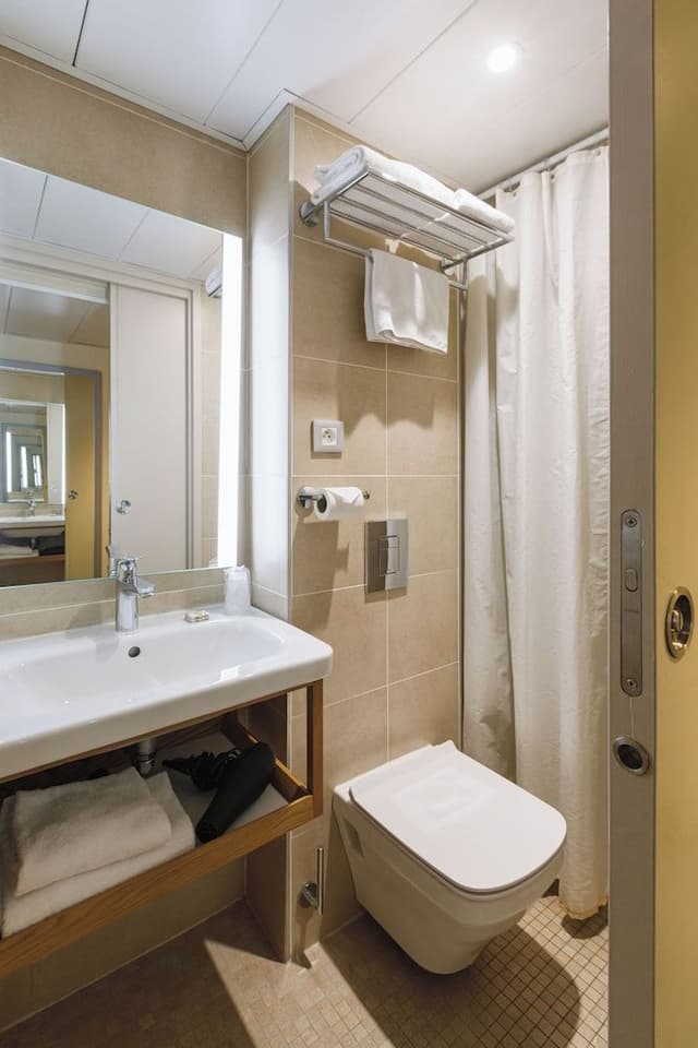 Classic Double or Twin Room