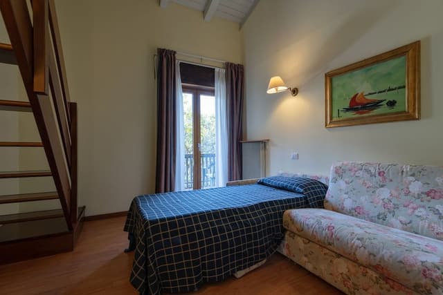 Standard Triple Room (Mezzanine)