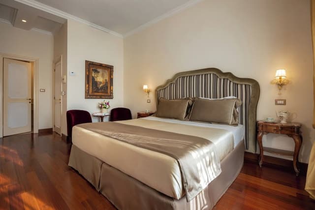 Deluxe Double Room, City View