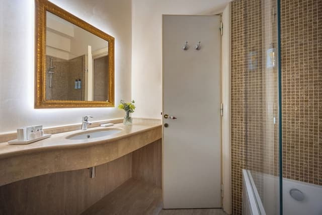 Deluxe Double Room, City View