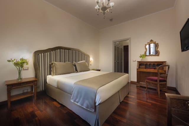 Classic Double Room