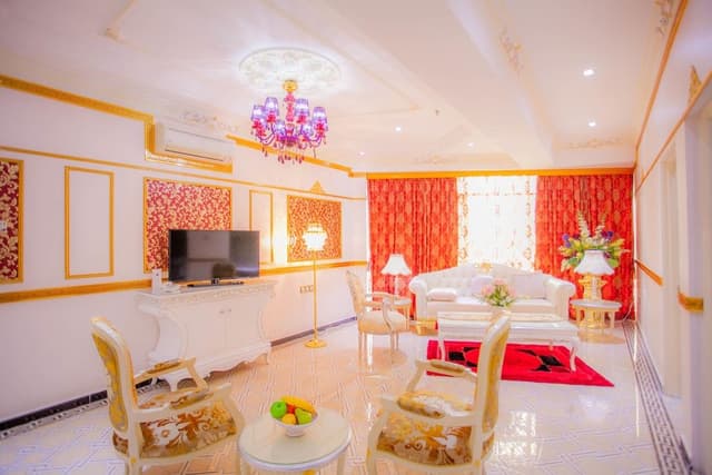 Luxury Suite