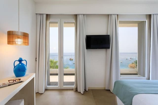 Deluxe Double Room with Sea View