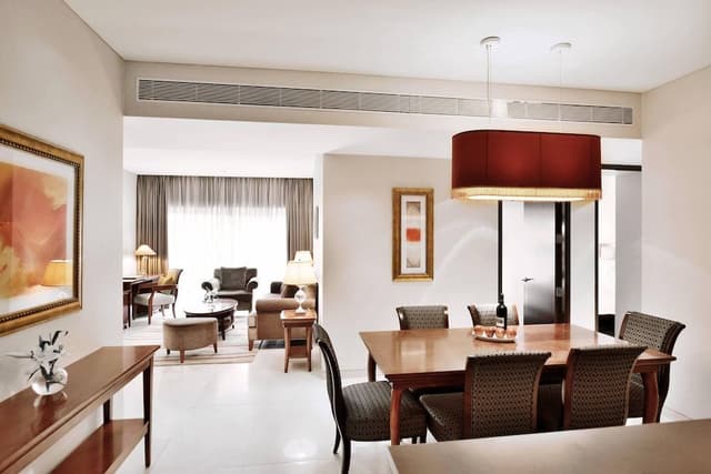 Suite, 3 Bedrooms, Balcony