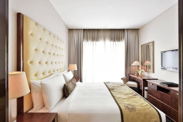 Suite, 3 Bedrooms, Balcony