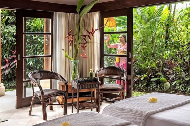 Deluxe Suite, Garden View, Poolside