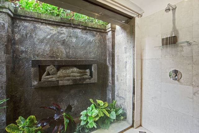 Deluxe Suite, Garden View, Poolside