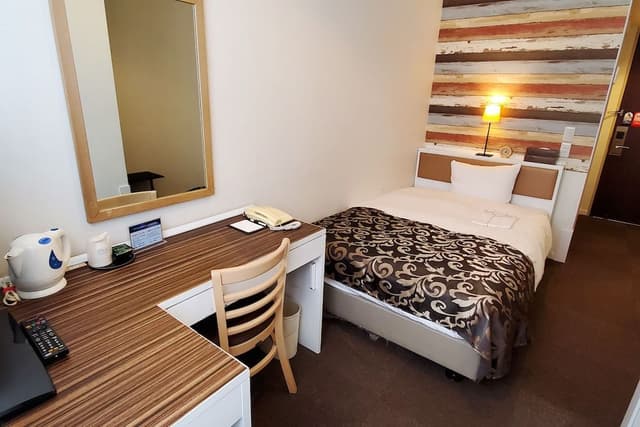 Deluxe Single Room, Smoking