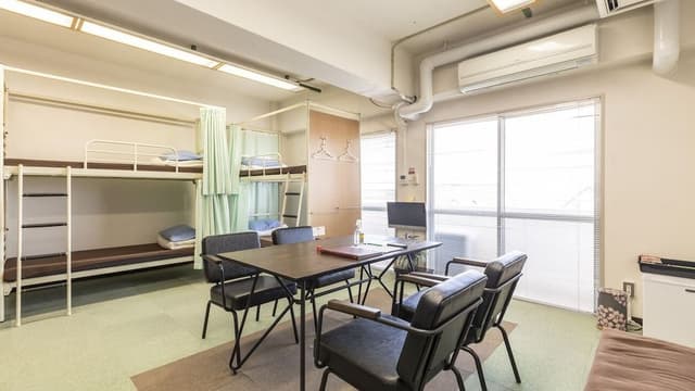 Family Room, Non Smoking, Shared Bathroom