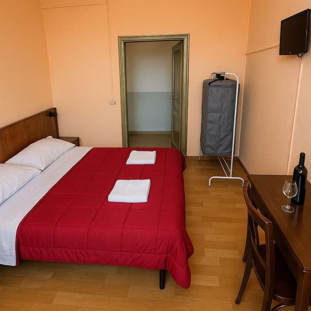 Classic Double Room, Lake View