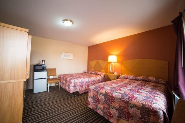 Economy Room, 2 Queen Beds, Non Smoking