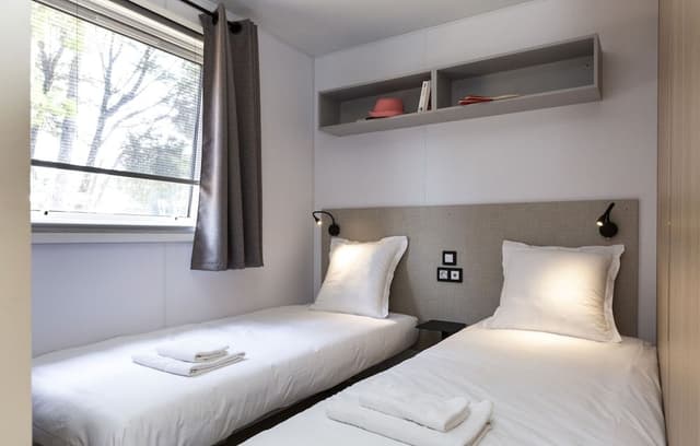 Mobile Home, 3 Bedrooms