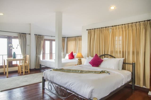 Ocean front deluxe 2-bedroom Villa