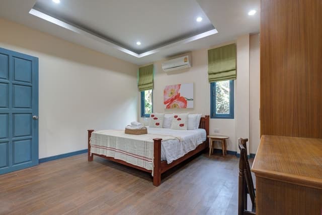 Deluxe Suite with Balcony 1