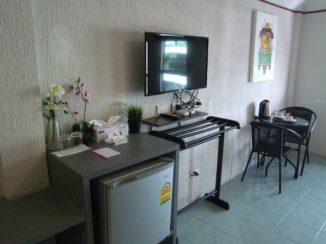 City Triple Room, 1 Bedroom