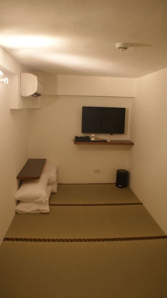 Double Room, Japanese Futon
