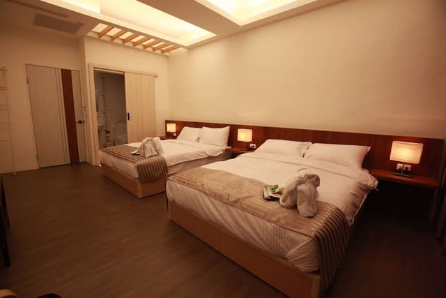 Deluxe Quadruple Room, Balcony