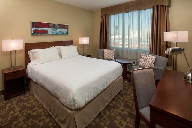 Standard Room, 1 Queen Bed