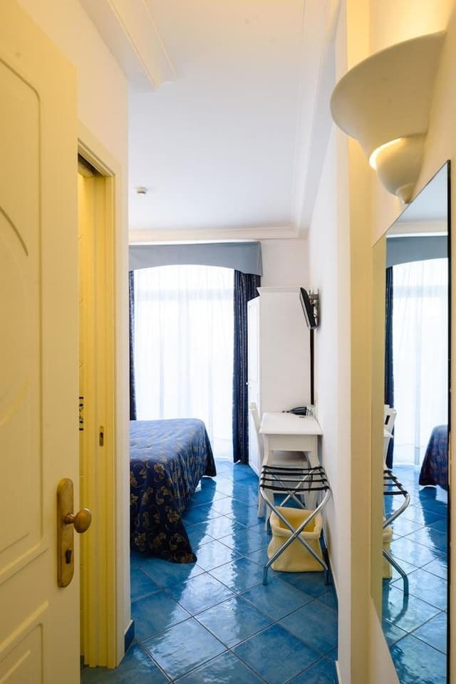 Comfort Double or Twin Room, Terrace