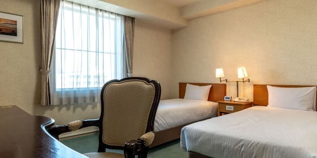 Standard Twin Room