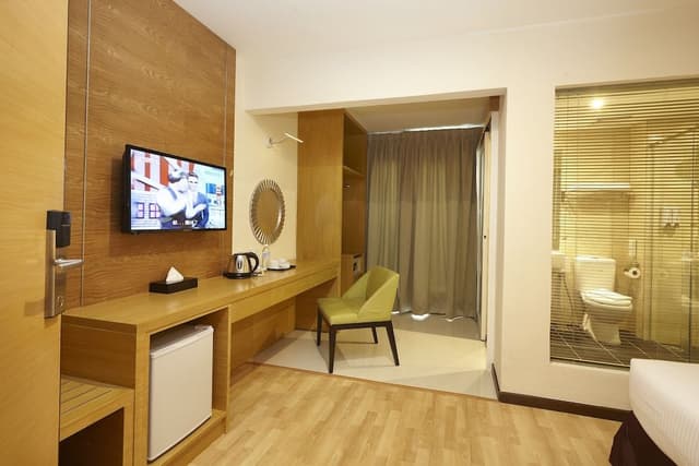 Deluxe King Room