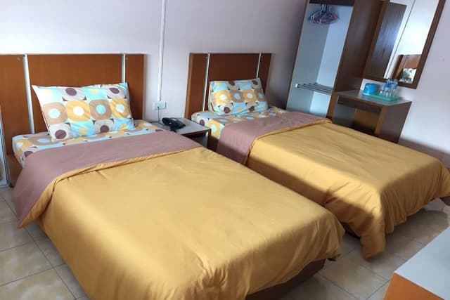 Standard Twin Room