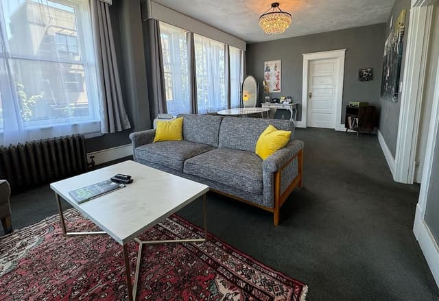 Gorge Suite