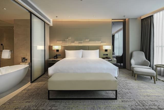 Executive Deluxe King Bed Room