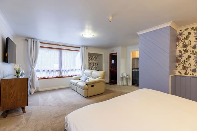 Deluxe Chalet