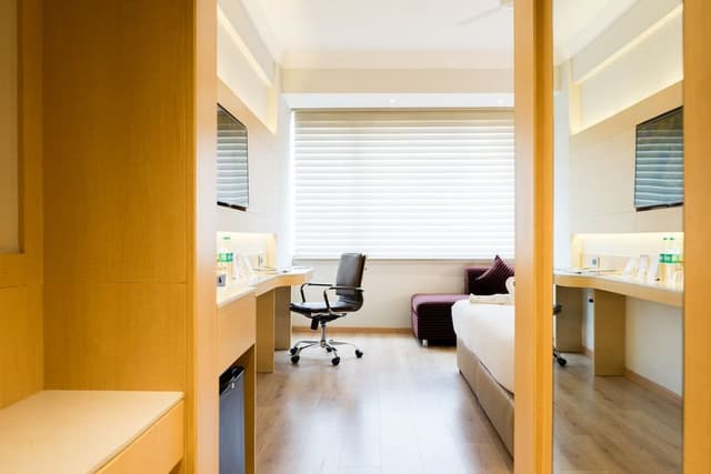 Luxury Room, 1 King Bed, City View, Executive Level