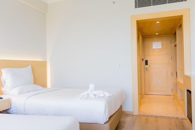 Superior Room, 1 Bedroom, City View