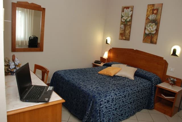Double Room Single Use