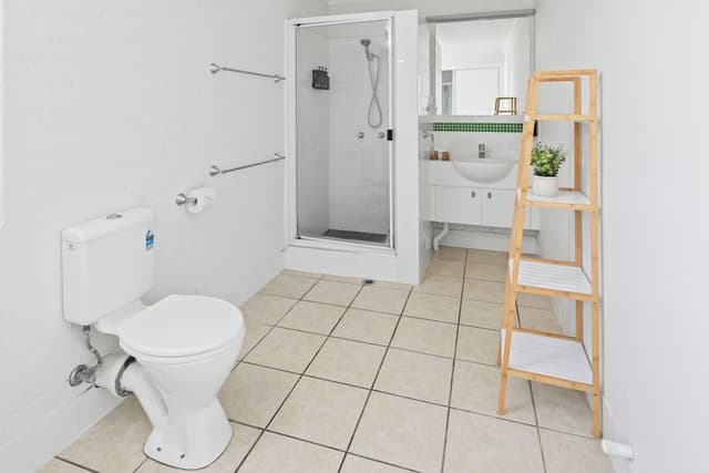1 Bedroom Ground Floor Apartment
