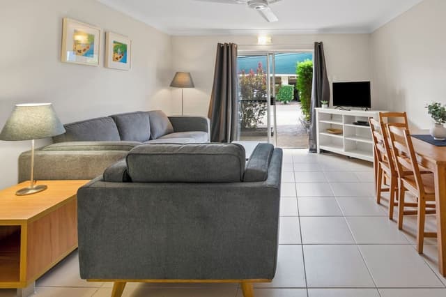 1 Bedroom Ground Floor Apartment