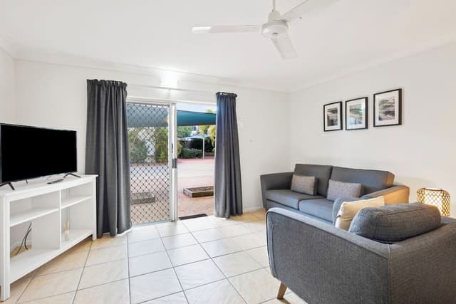 1 Bedroom Ground Floor Apartment