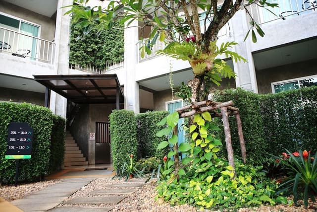 Garden View Room