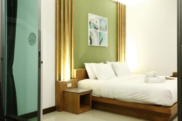 Garden View Room