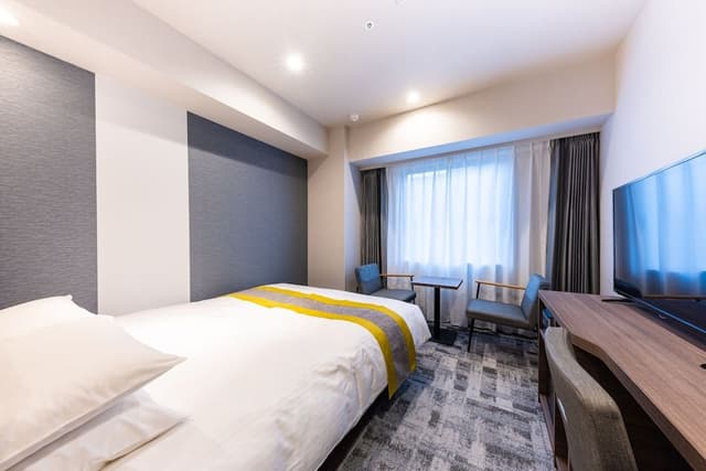 Double Room, Non Smoking (with Bathtub)