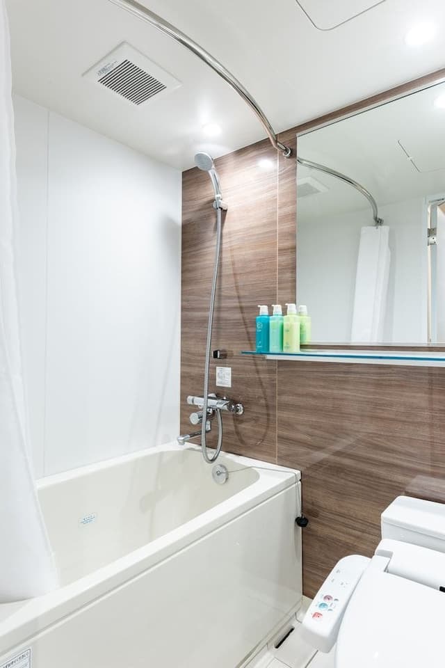 Double Room, Non Smoking (with Bathtub)